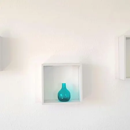 2-zimmer-traumwohnung: Schick * Hell * Ruhig * Grosse Raeume * Zentrumsnah Apartmán *